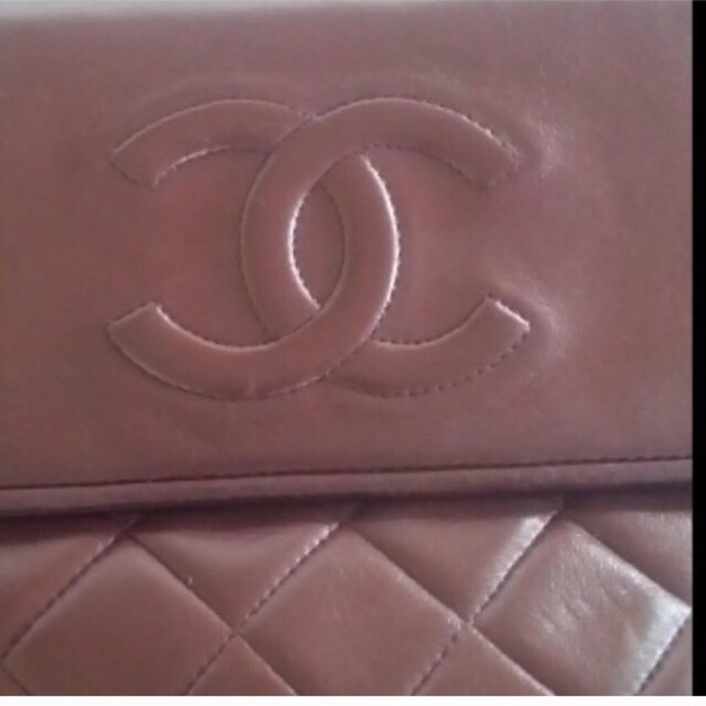 Chanel Bordeaux Vintage Handbag - Picture 3 of 4